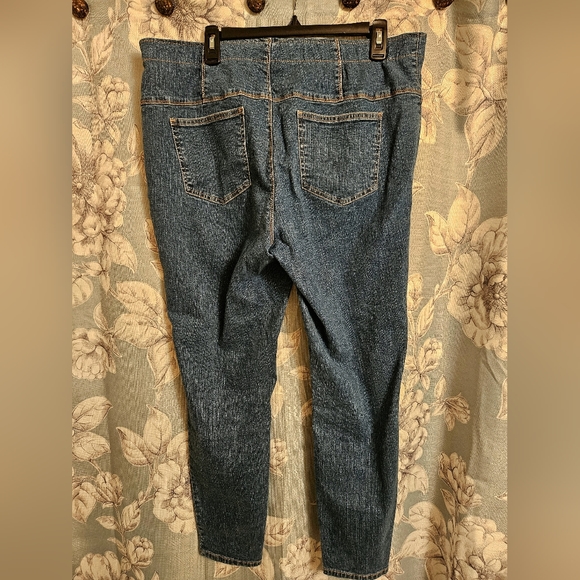 Demin and Company size 18 - Picture 3 of 8